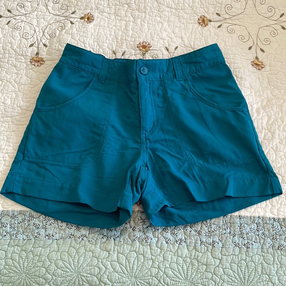Girls’ Omni-Shade Columbia Shorts